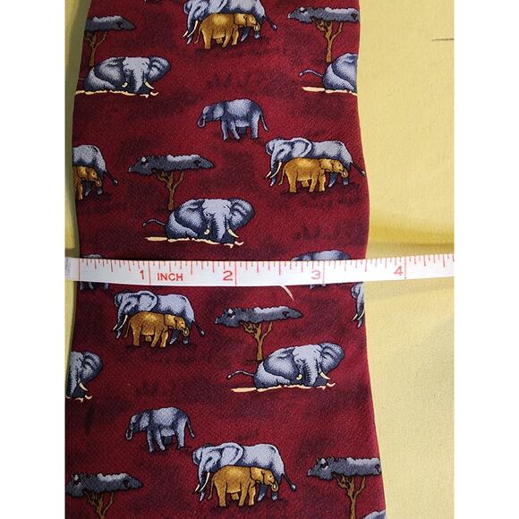 Jimmy V Foundation Men's 100% Silk Neck Tie-Red with Elephants-Jim Valvano - Picture 5 of 5